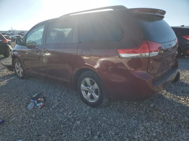 2013 Toyota Sienna LE