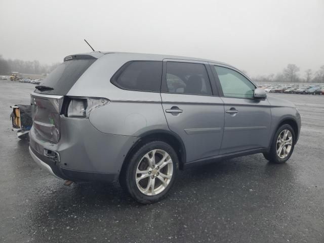 2015 Mitsubishi Outlander SE