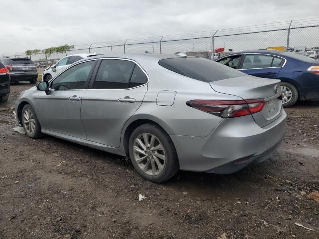 2022 Toyota Camry LE