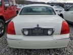 2005 Lincoln Town Car Signature Limited