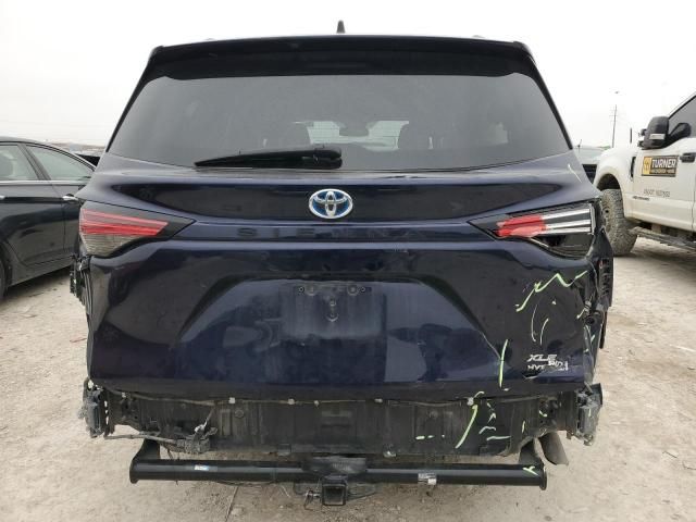 2021 Toyota Sienna XLE