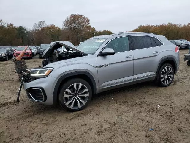 2022 Volkswagen Atlas Cross Sport SEL Premium R-Line