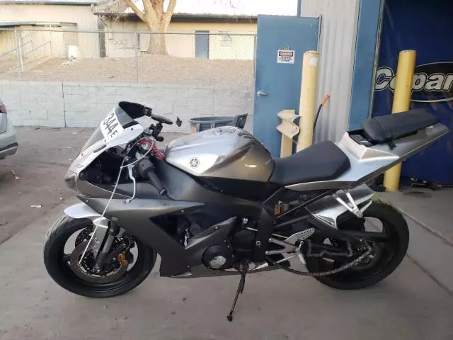 2002 Yamaha YZFR1