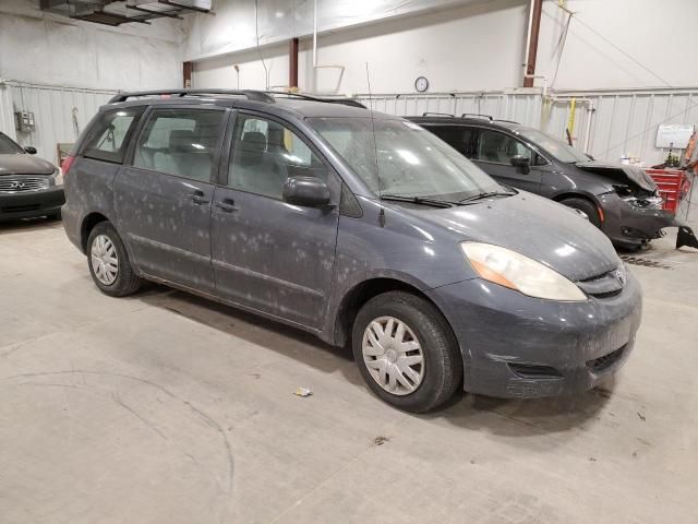 2006 Toyota Sienna CE