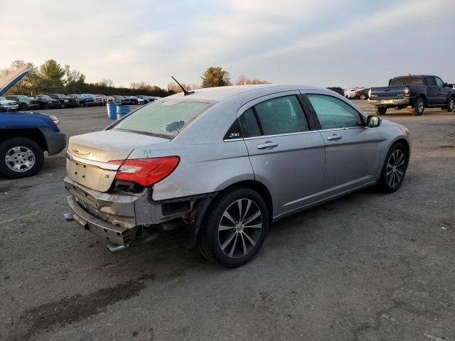 2013 Chrysler 200 Limited