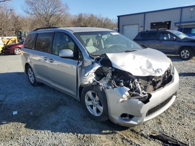 2012 Toyota Sienna LE