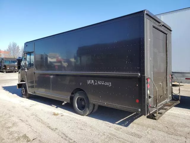 2009 Freightliner Chassis M Line WALK-IN Van