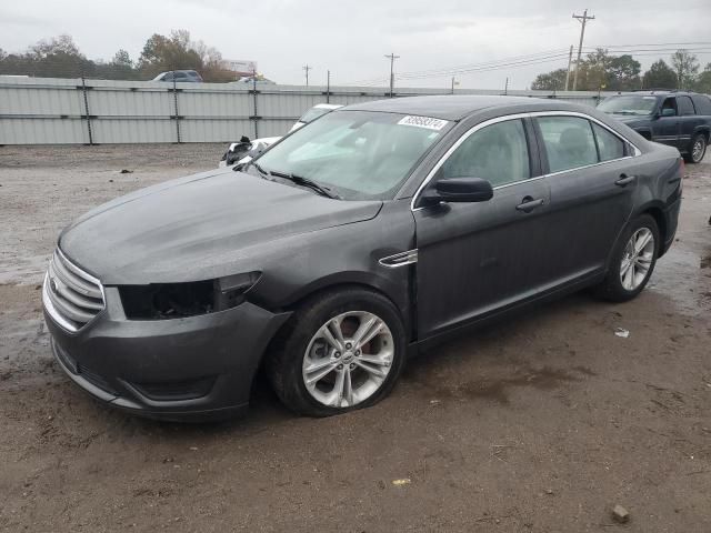 2016 Ford Taurus SE