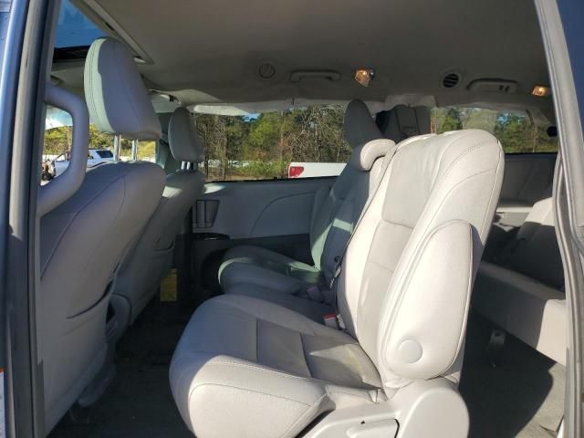 2015 Toyota Sienna XLE