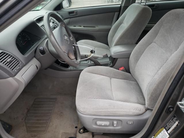 2004 Toyota Camry LE