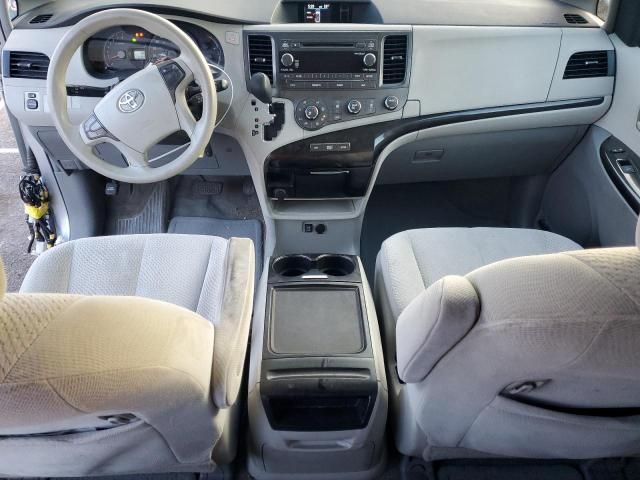 2012 Toyota Sienna LE