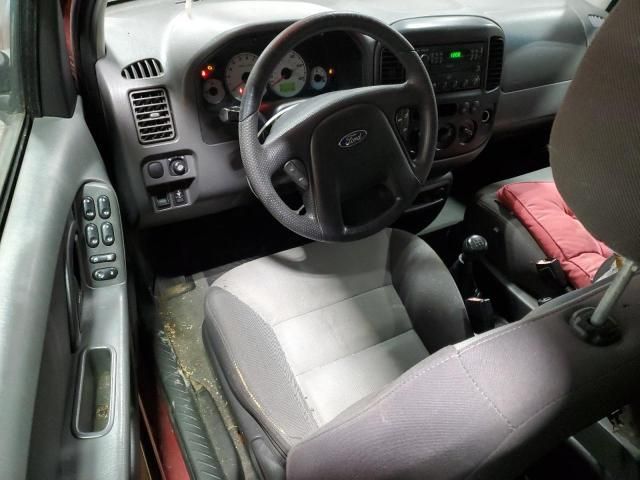 2004 Ford Escape XLS