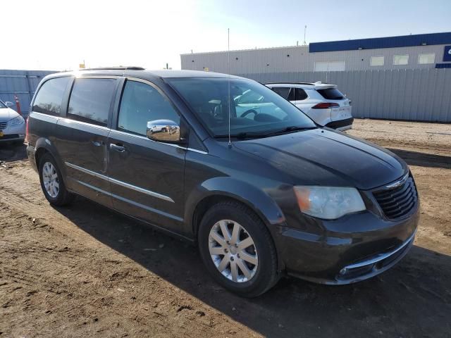 2011 Chrysler Town & Country Touring L