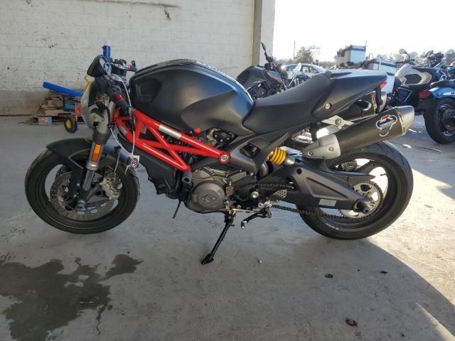 2009 Ducati Monster 696