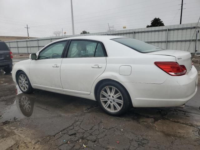 2005 Toyota Avalon XL