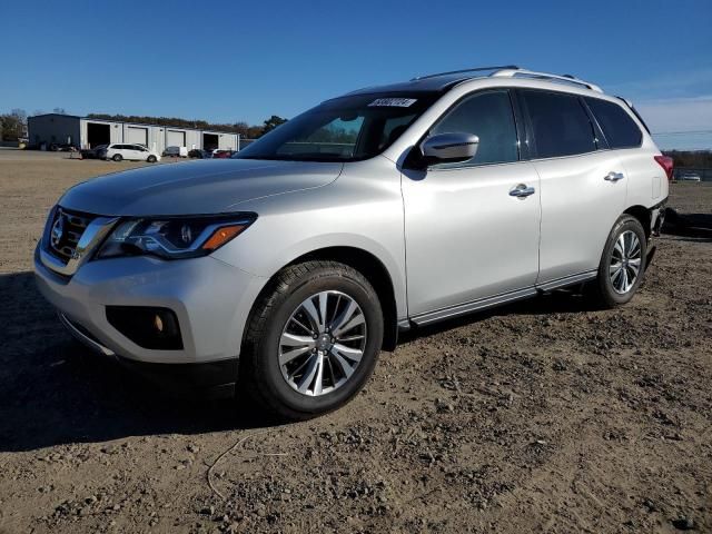 2020 Nissan Pathfinder SV