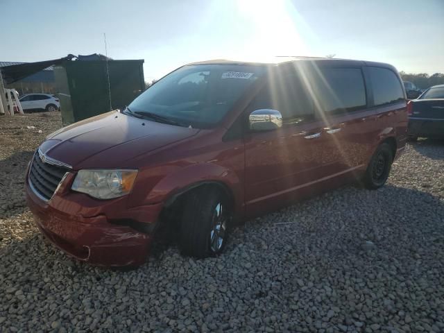 2008 Chrysler Town & Country LX