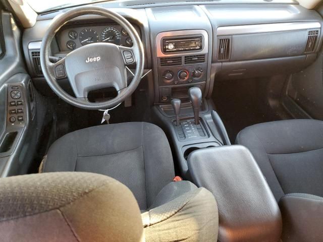 2004 Jeep Grand Cherokee Laredo