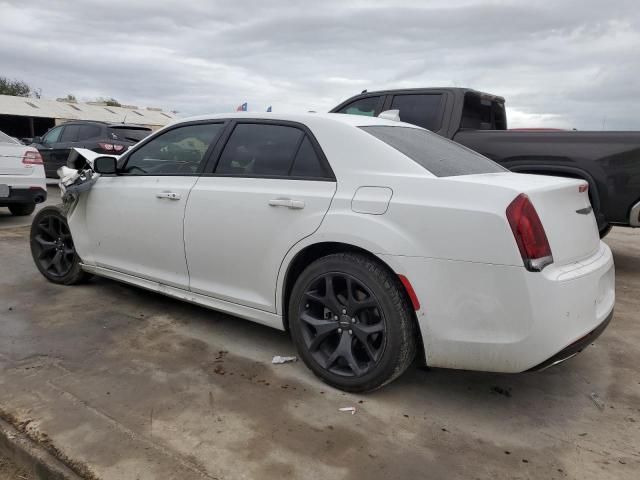 2022 Chrysler 300 Touring L