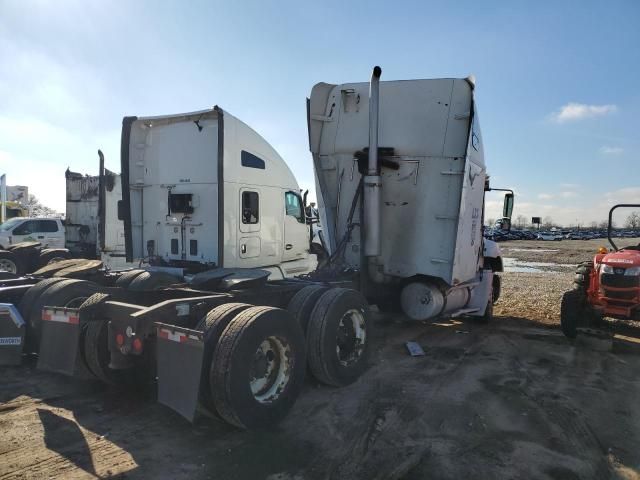 2007 Freightliner Conventional Columbia