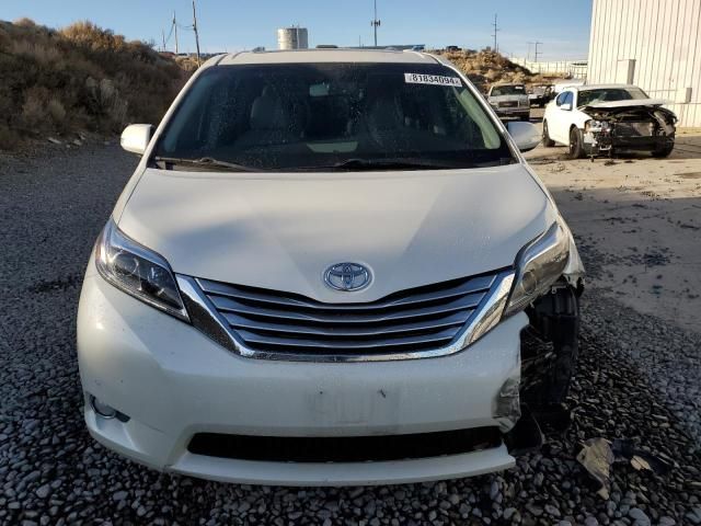 2017 Toyota Sienna XLE