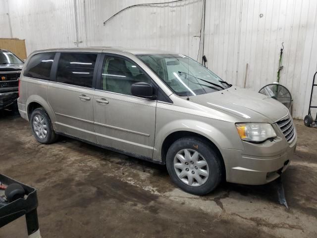 2009 Chrysler Town & Country LX