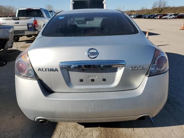 2010 Nissan Altima Base