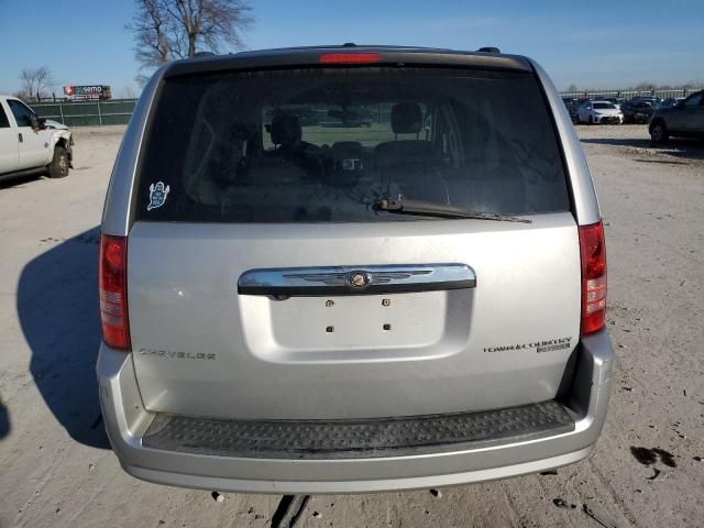 2010 Chrysler Town & Country Touring