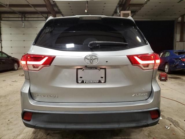 2019 Toyota Highlander SE