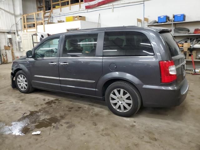 2016 Chrysler Town & Country Touring