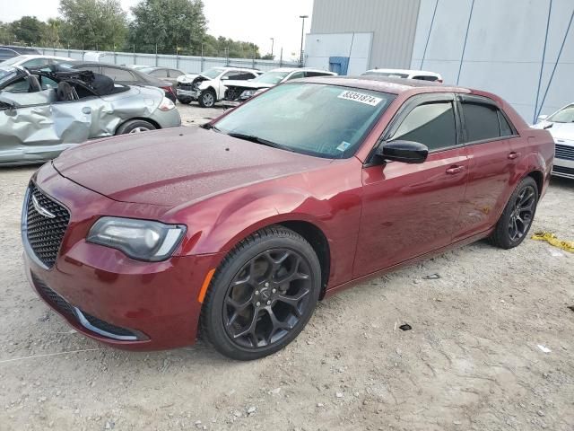 2019 Chrysler 300 Touring