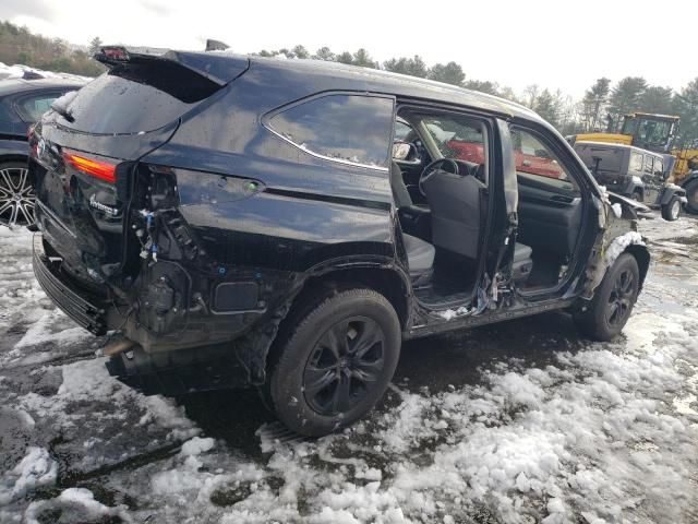 2022 Toyota Highlander Hybrid XLE