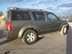 2005 Nissan Pathfinder LE