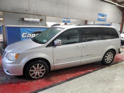 Chrysler Town & Country Touring l Vehiculos salvage en venta: 2011 Chrysler Town & Country Touring L