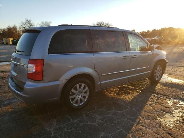 2013 Chrysler Town & Country Touring