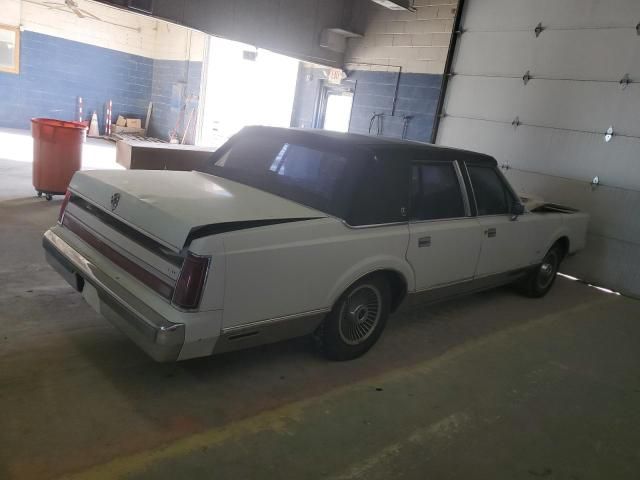 1988 Lincoln Town Car Signature