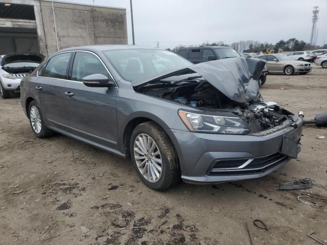 2016 Volkswagen Passat SE