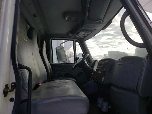 2003 International 4000 4400