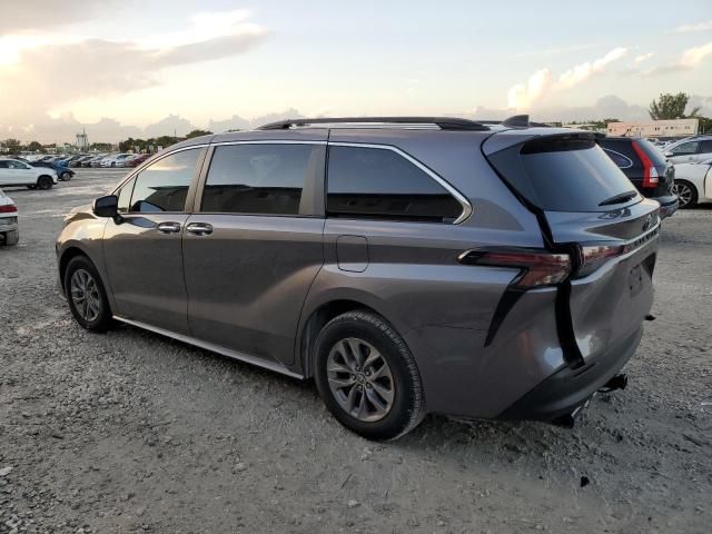 2023 Toyota Sienna XLE