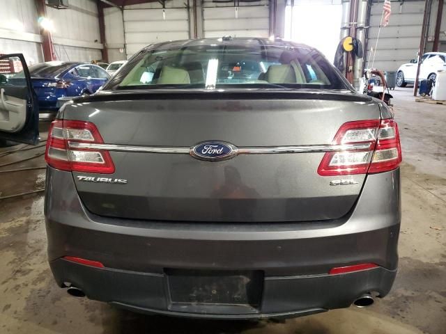 2016 Ford Taurus SEL