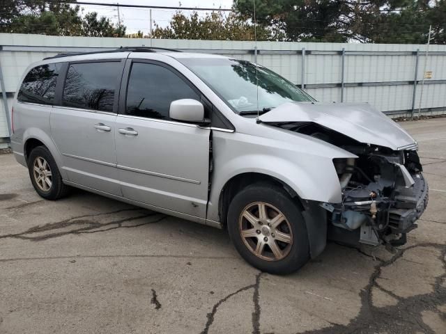 2009 Chrysler Town & Country Touring