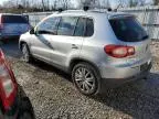 2010 Volkswagen Tiguan SE