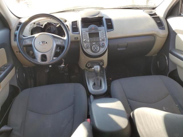 2011 KIA Soul +