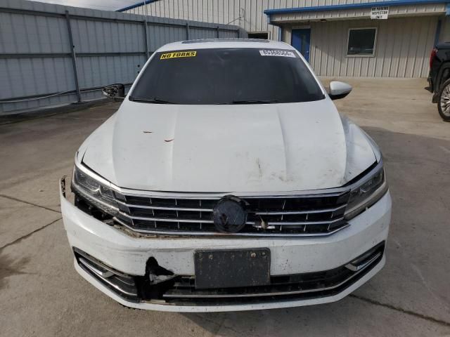 2017 Volkswagen Passat SEL Premium