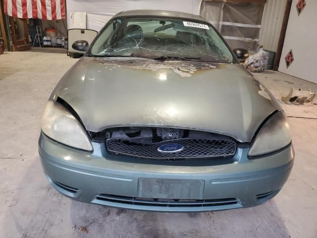 2005 Ford Taurus SE