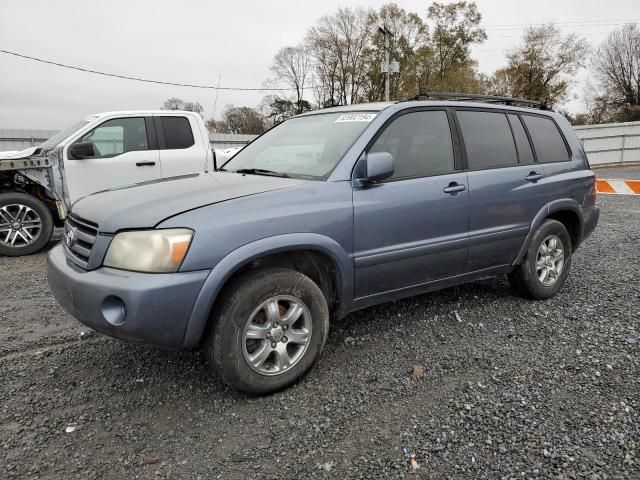 2004 Toyota Highlander Base