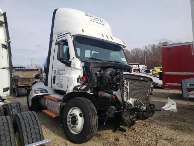 2024 Freightliner Cascadia 116