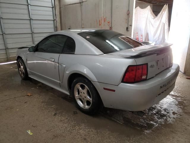 2004 Ford Mustang