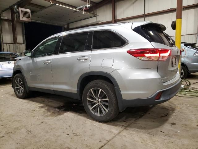 2019 Toyota Highlander SE