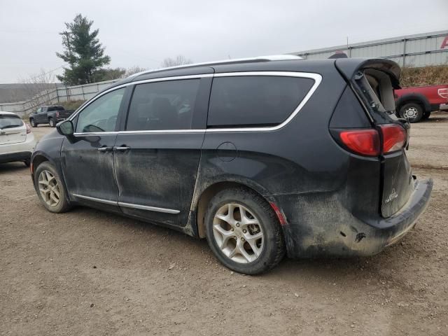 2017 Chrysler Pacifica Touring L Plus